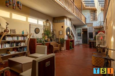 Maison - 200 m² - 8 pièces