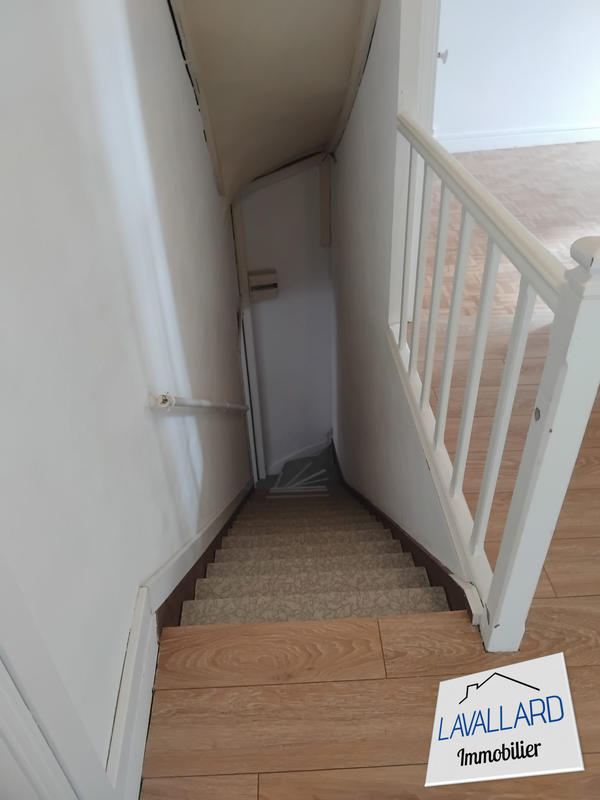 Maison ancienne - 108 m² - 7 pièces