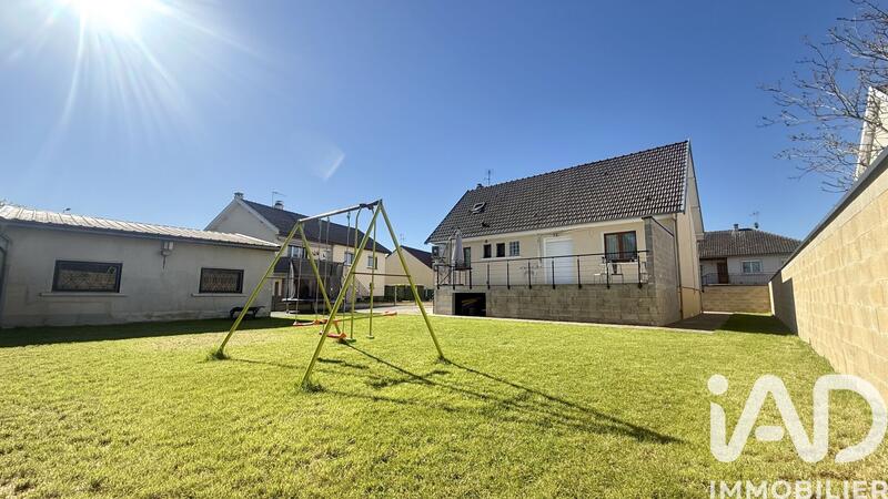 Maison - 135 m² - 6 pièces