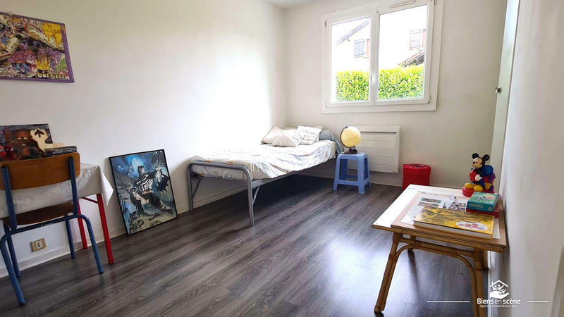 Villa - 196 m² - 8 pièces