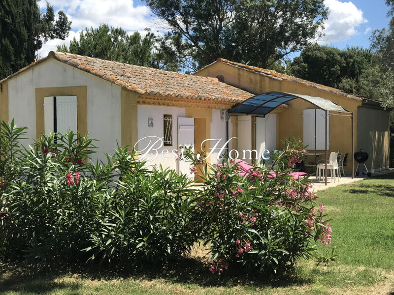 Mas - 645 m² - 23 pièces