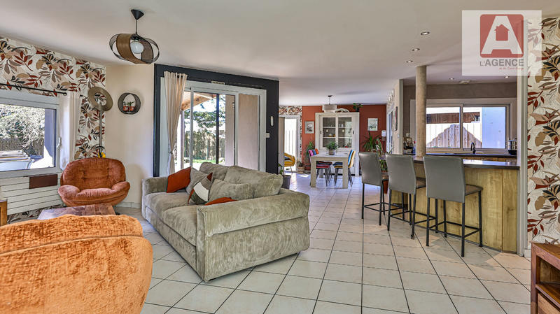 Maison - 142 m² - 4 pièces