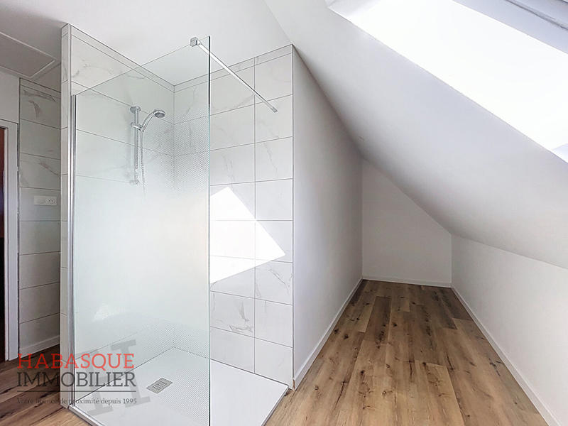 Maison - 98 m² - 4 pièces