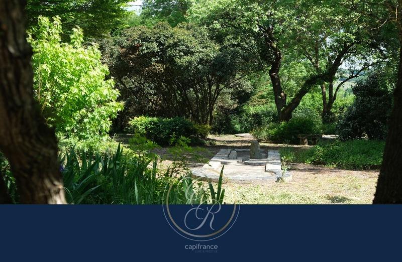 Propriété - 409 m² - 16 pièces