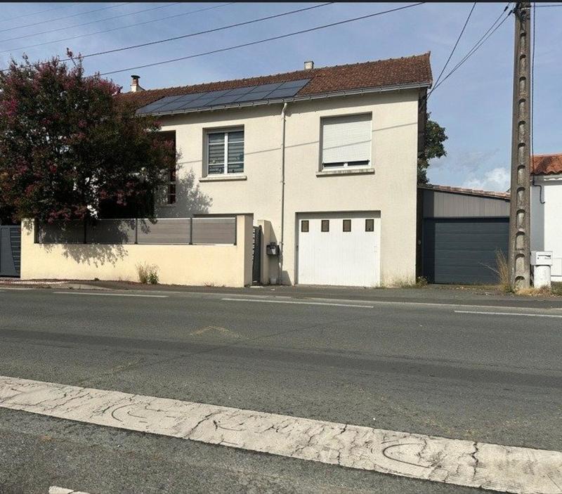 Maison - 177 m² - 9 pièces