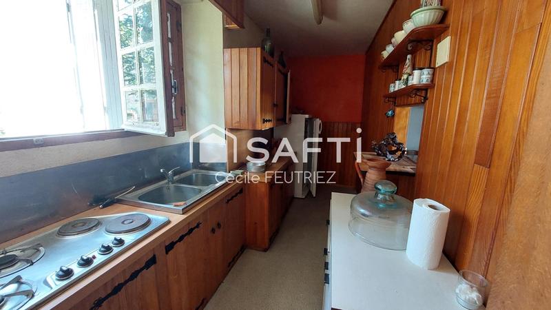 Maison - 270 m² - 8 pièces