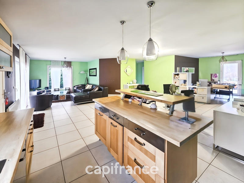 Maison - 141 m² - 6 pièces