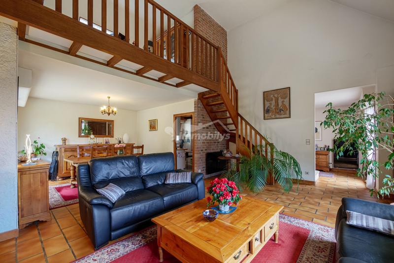 Maison - 147 m² - 6 pièces