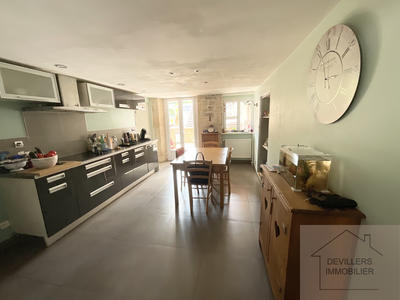 Appartement - 95 m² - 3 pièces