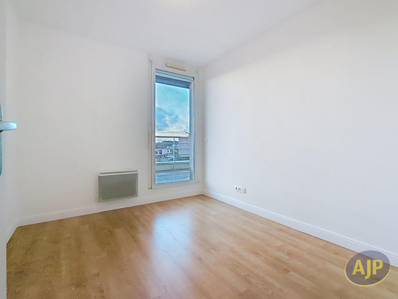 Appartement - 81 m² - 4 pièces