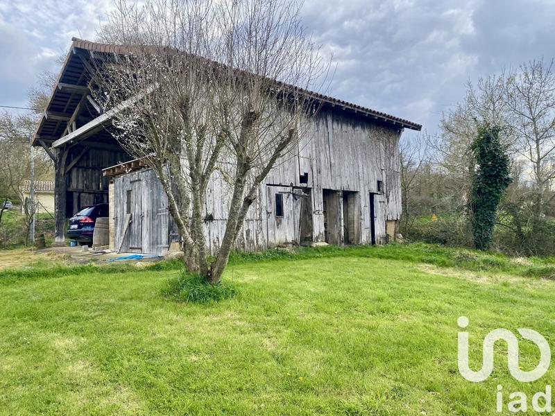 Maison - 250 m² - 6 pièces