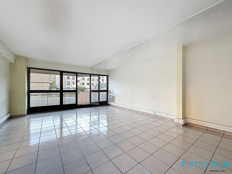 Appartement - 111 m² - 5 pièces