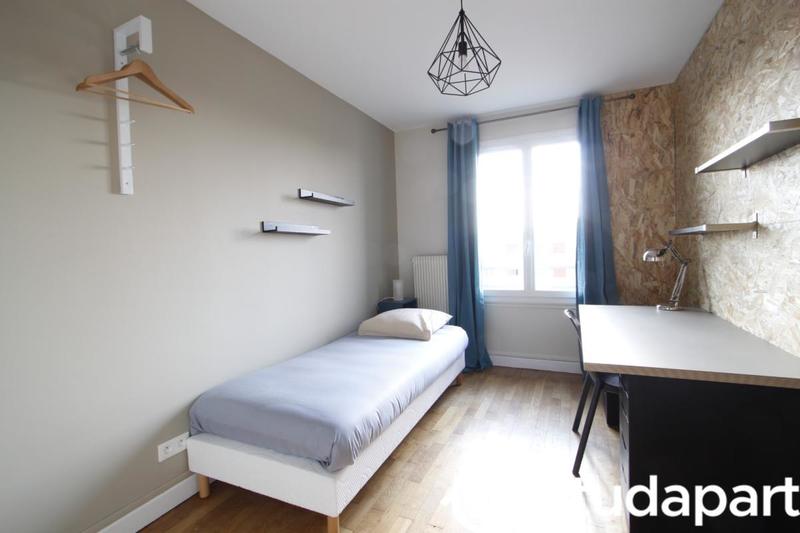 Chambre - 10 m² - 1 pièce