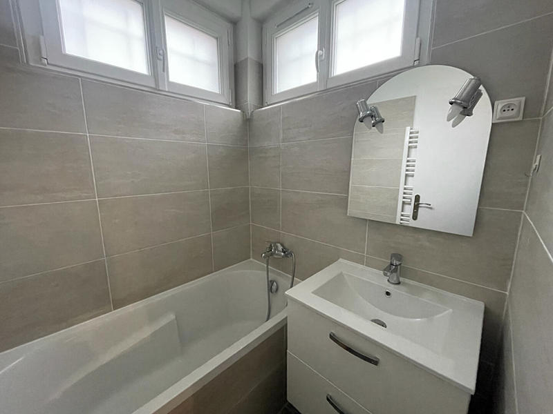 Maison - 85 m² - 5 pièces