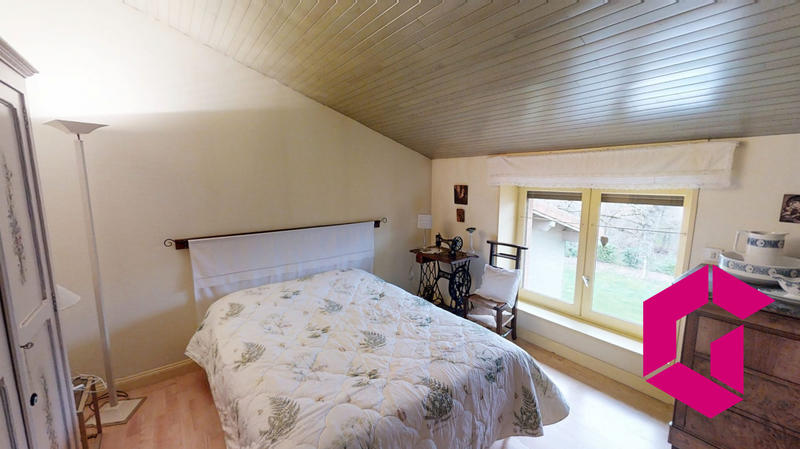 Maison ancienne - 248 m² - 7 pièces