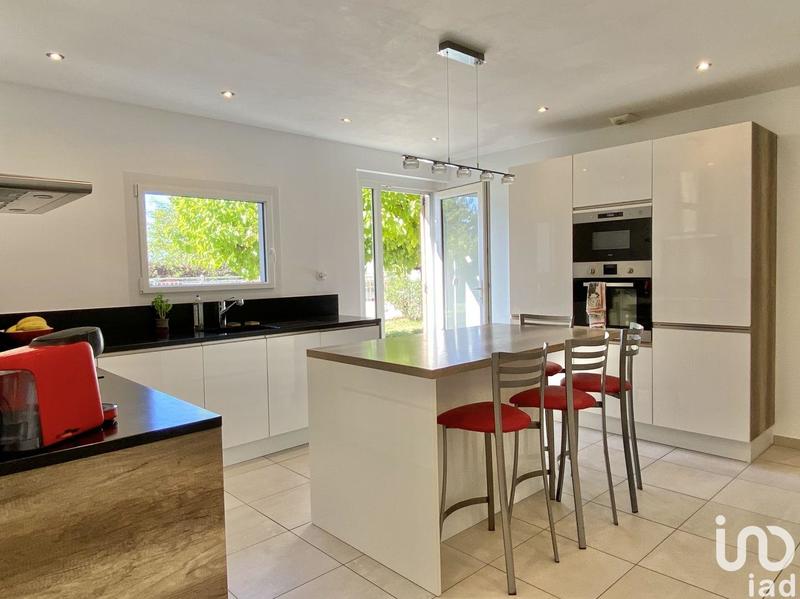 Maison - 186 m² - 5 pièces