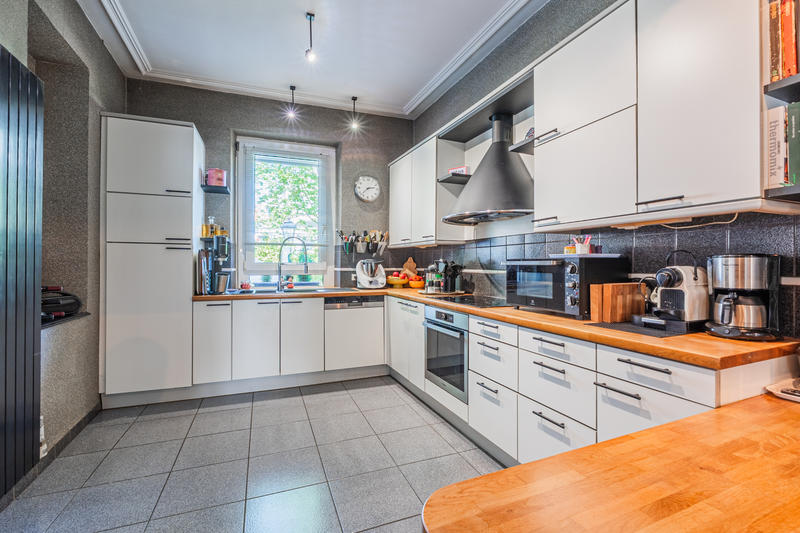 Appartement - 187 m² - 8 pièces