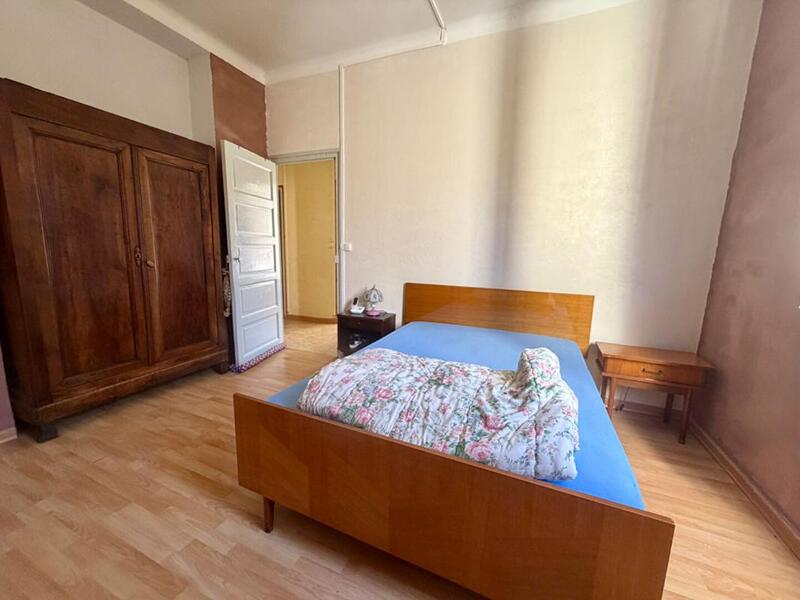 Maison - 198 m² - 7 pièces