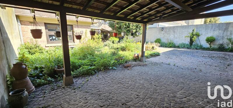 Maison - 275 m² - 10 pièces