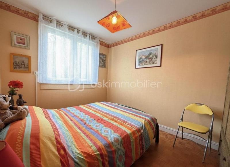 Appartement - 93 m² - 5 pièces