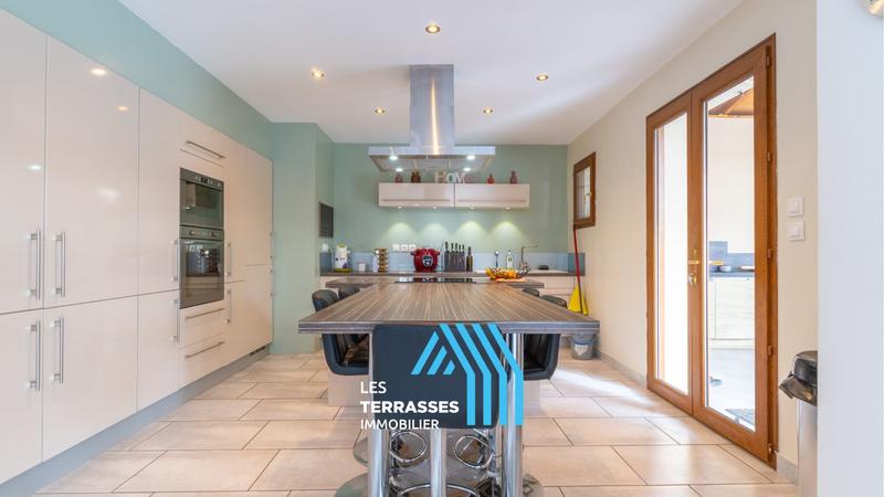 Villa - 157 m² - 7 pièces