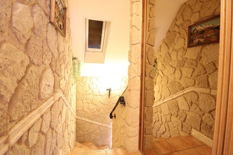 Maison - 251 m² - 6 pièces