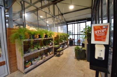 Fonds de commerce - Magasins - 220 m²