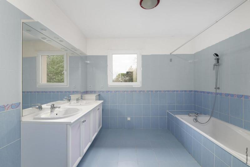 Maison - 245 m² - 6 pièces