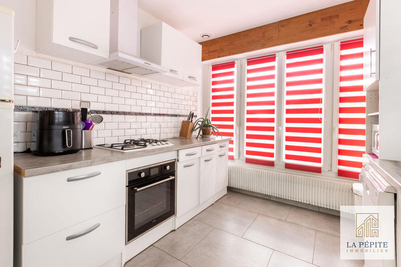 Maison - 111 m² - 6 pièces