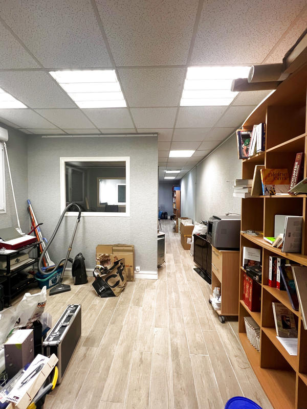 Local commercial - 219 m²