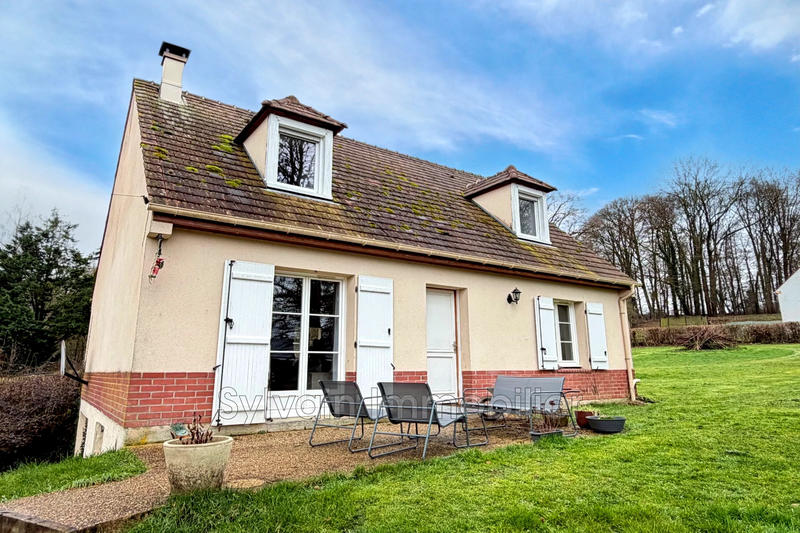 Maison - 99 m² - 4 pièces