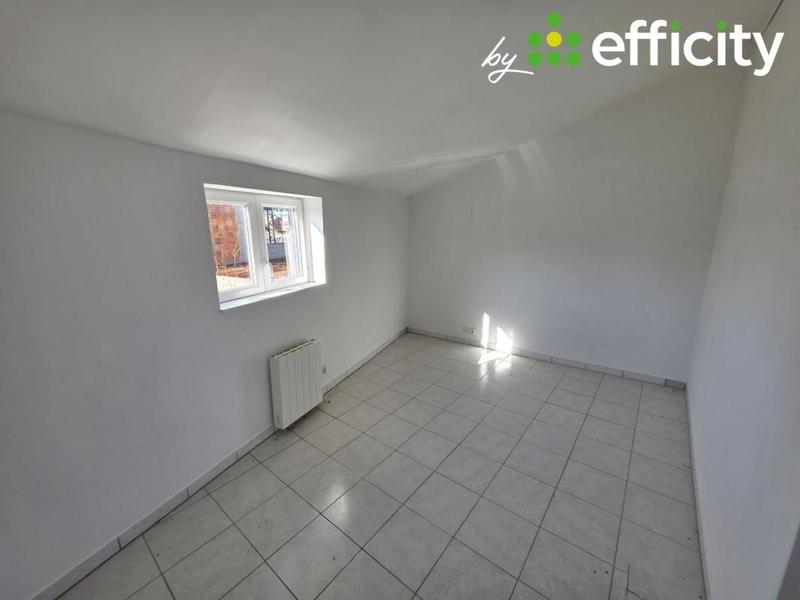 Maison - 64 m² - 4 pièces