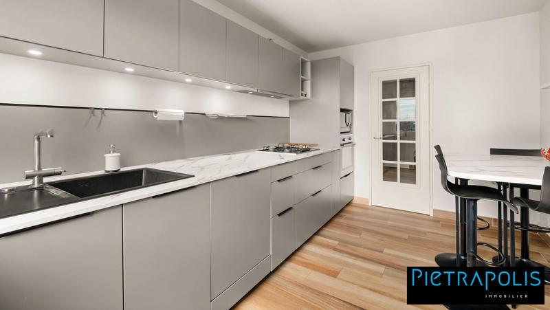 Appartement - 107 m² - 4 pièces