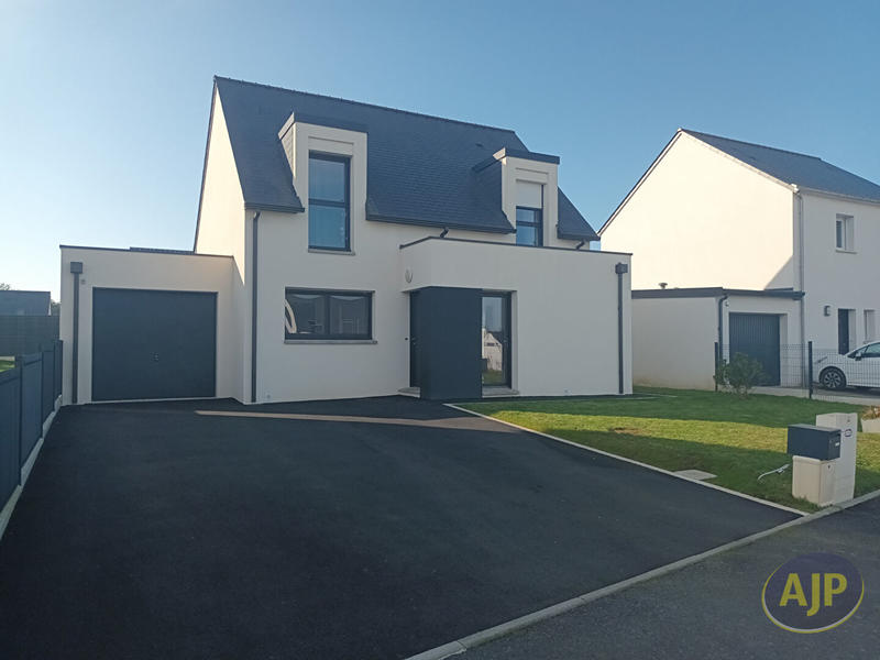 Maison - 103 m² - 5 pièces