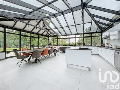 Maison - 221 m² - 9 pièces