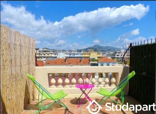 Chambre - 15 m² - 1 pièce