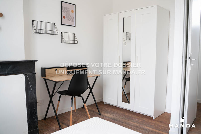Chambre - 9 m² - 5 pièces