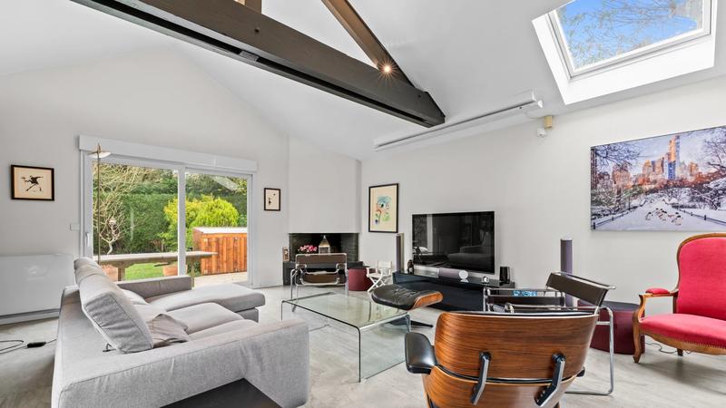 Maison - 181 m² - 7 pièces