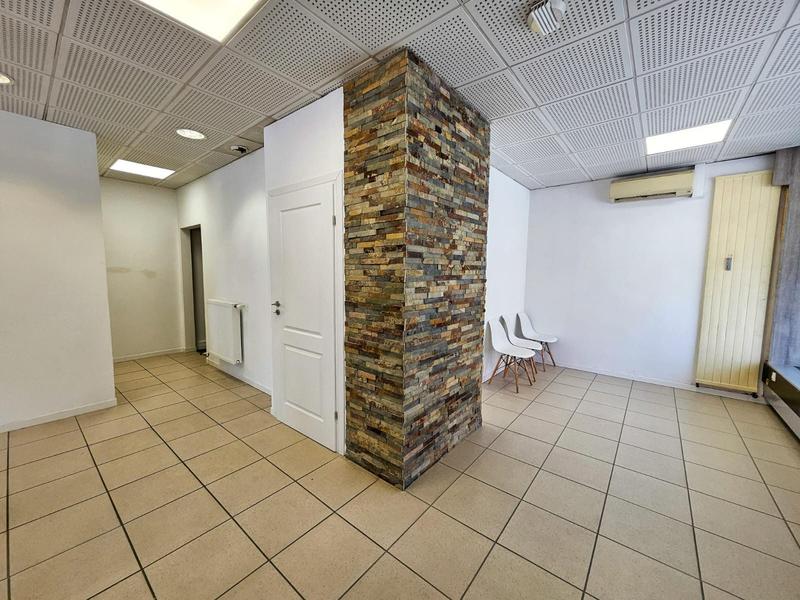 Local commercial - 102 m² - 2 pièces