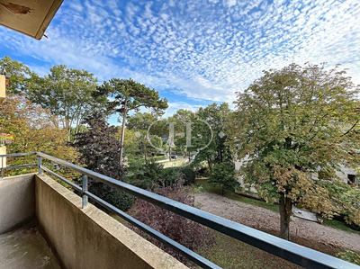 Appartement - 70 m² - 4 pièces