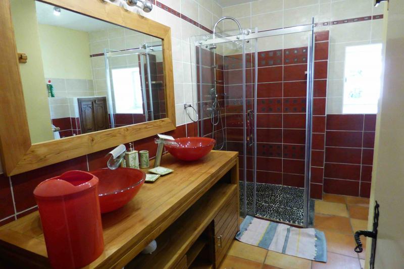 Maison traditionnelle - 276 m² - 10 pièces