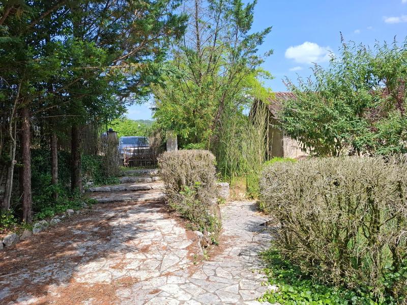 Maison - 180 m² - 8 pièces