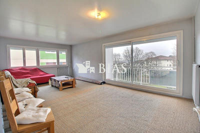 Appartement - 80 m² - 3 pièces