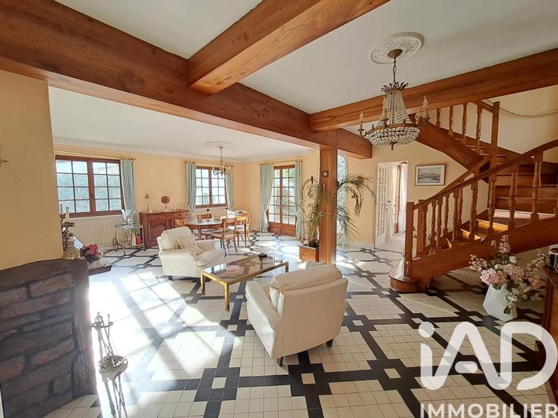 Maison - 142 m² - 5 pièces