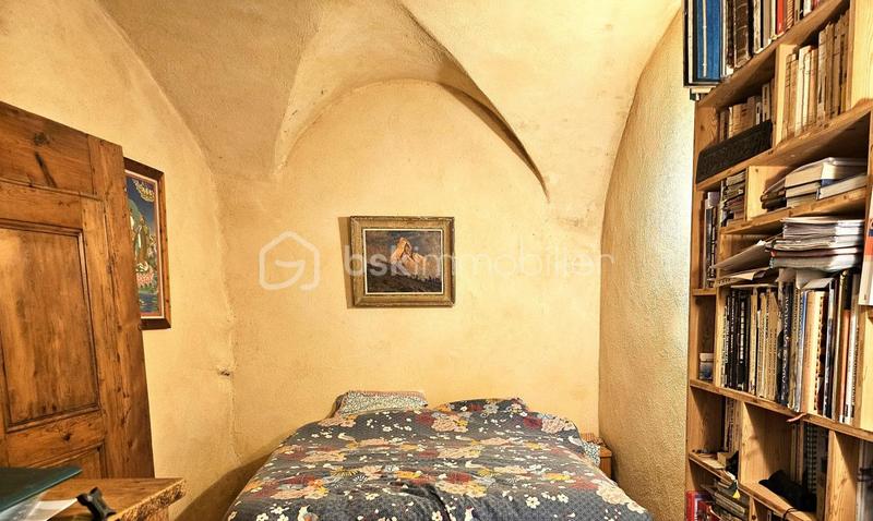 Maison de village - 200 m² - 9 pièces