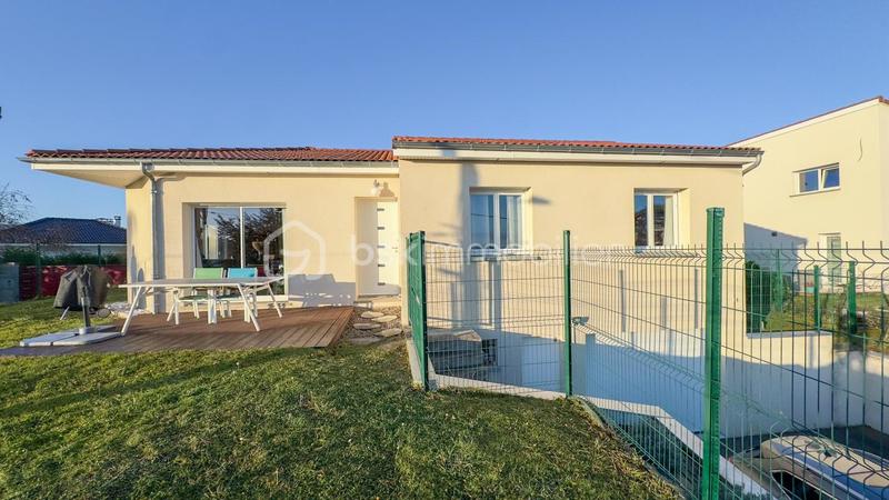 Maison - 95 m² - 5 pièces