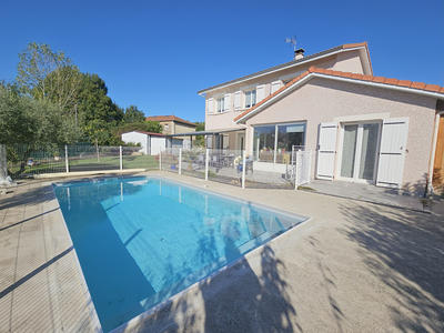 Maison - 150 m² - 5 pièces