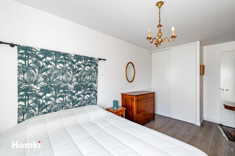 Appartement - 98 m² - 5 pièces