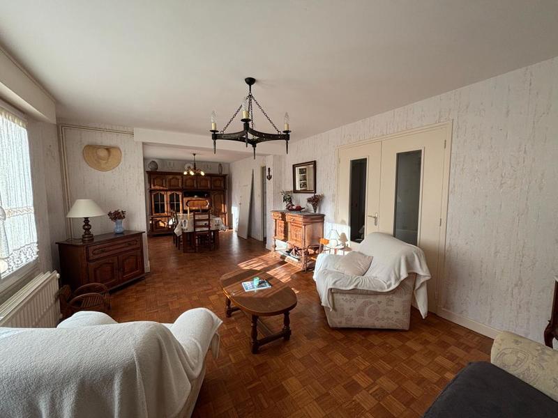 Appartement - 81 m² - 3 pièces