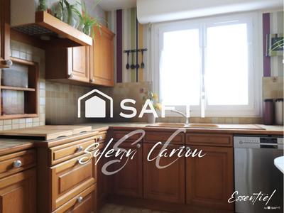 Appartement - 80 m² - 5 pièces